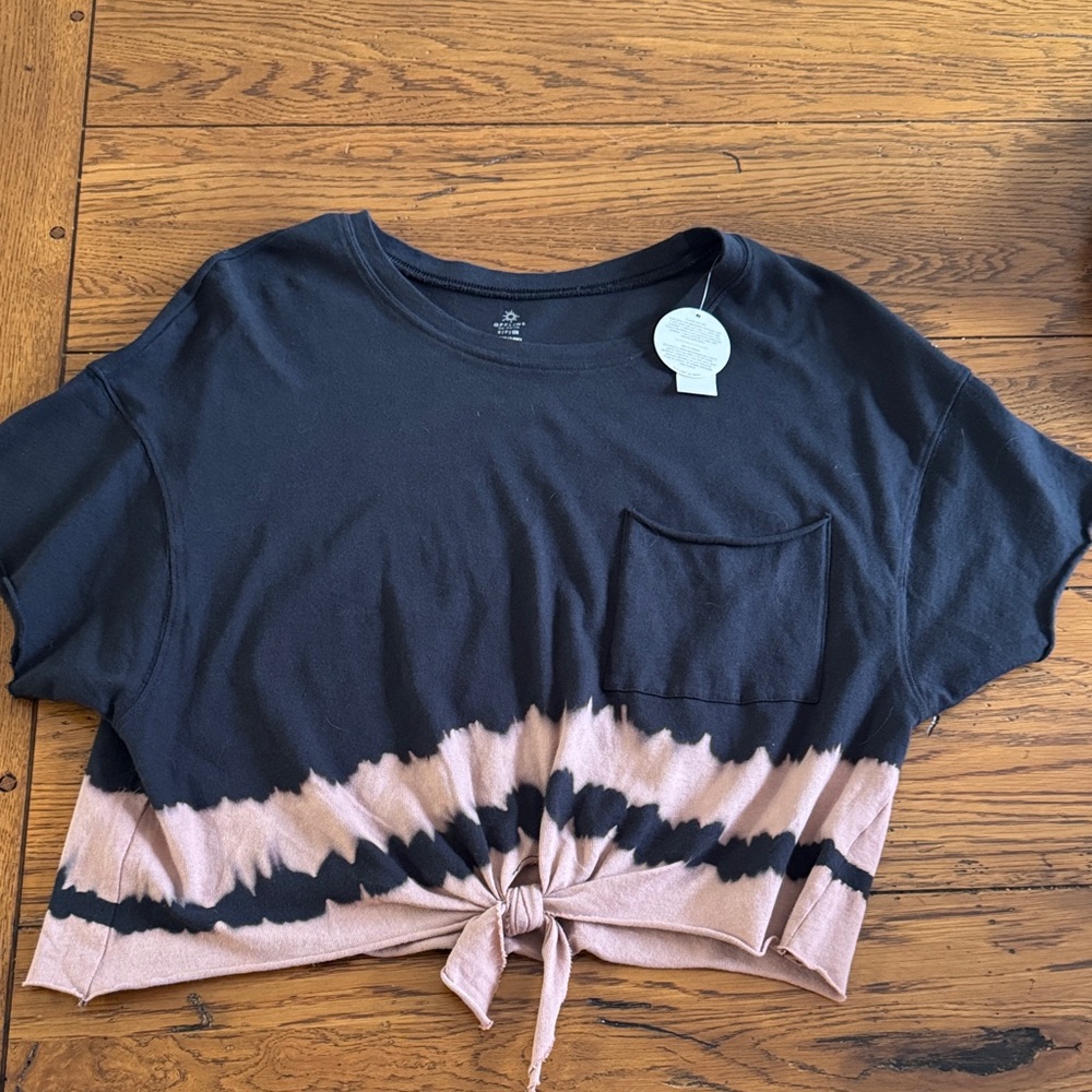 Aerie Black and Pink Tie-Dye Crop Top